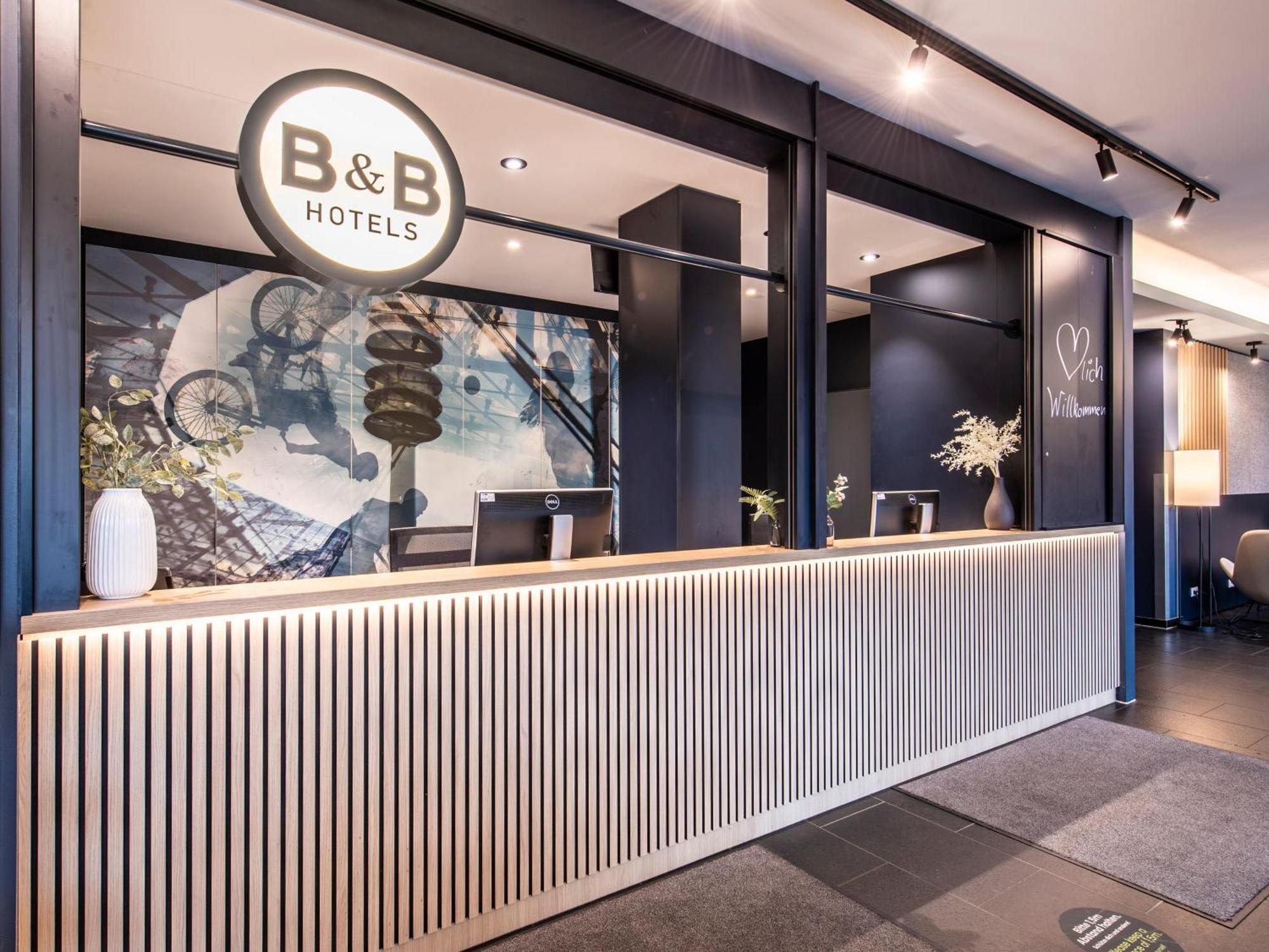 B&B Hotel Muenchen-Olympiapark Exterior photo