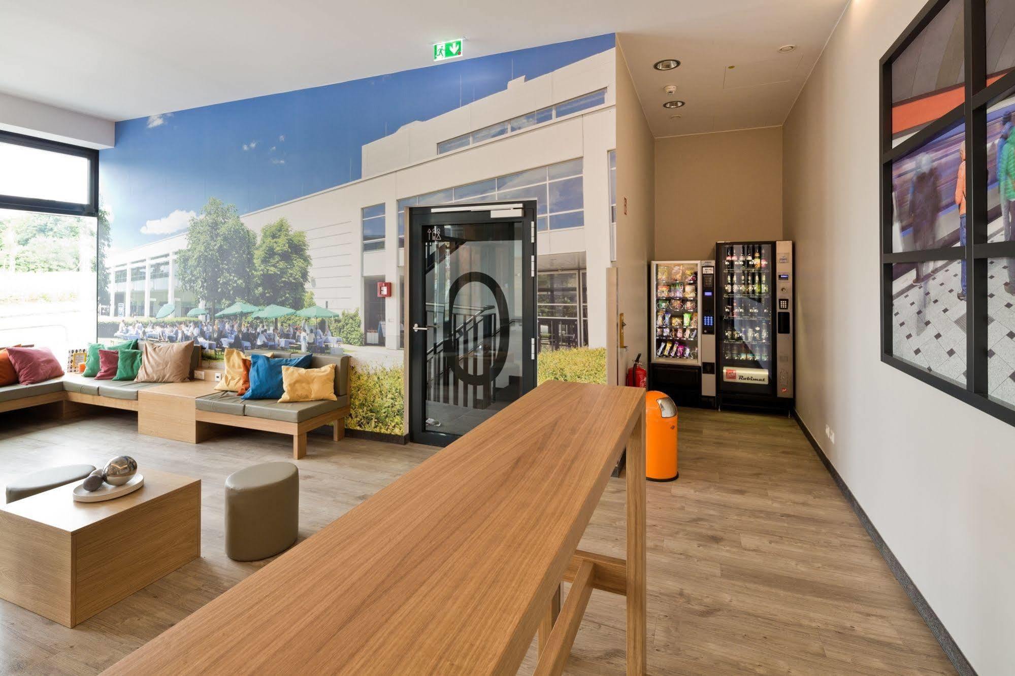 B&B Hotel Muenchen-Olympiapark Exterior photo