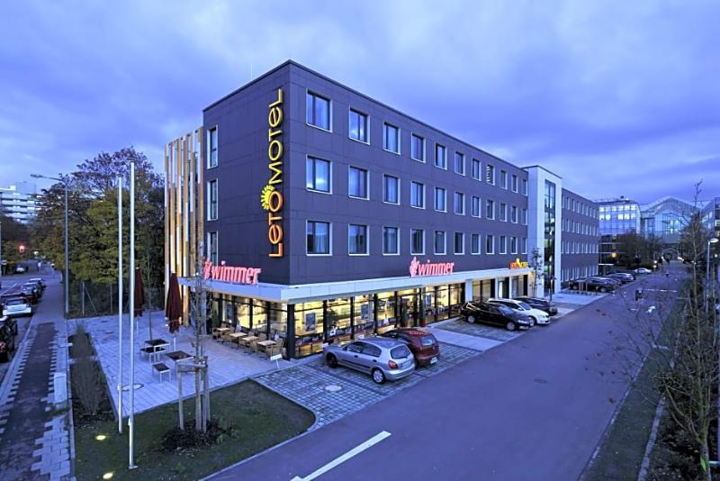 B&B Hotel Muenchen-Olympiapark Exterior photo
